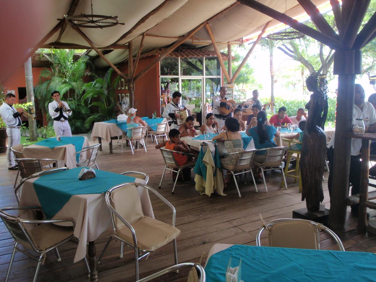 Claudio & Gloria Beach Front Rooms Playas del Coco Luaran gambar